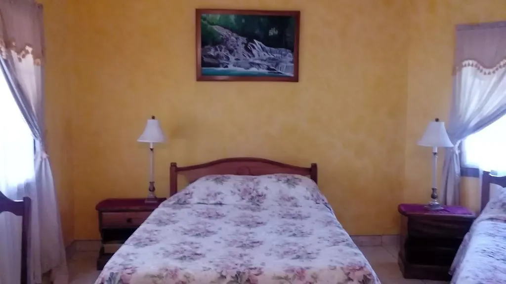 Mariposa Hide-Away Hotel Negril