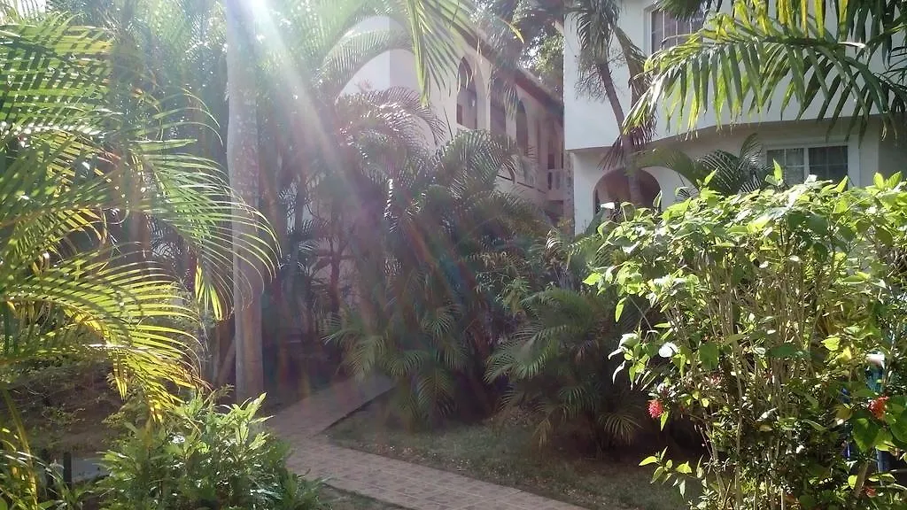 Mariposa Hide-Away Hotel Negril